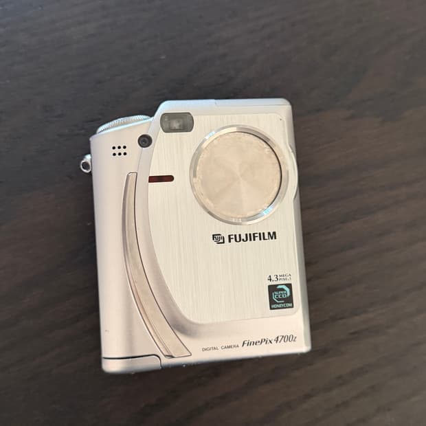 후지필름 파인픽스 4700z