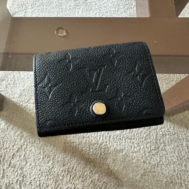 루이비통 지갑