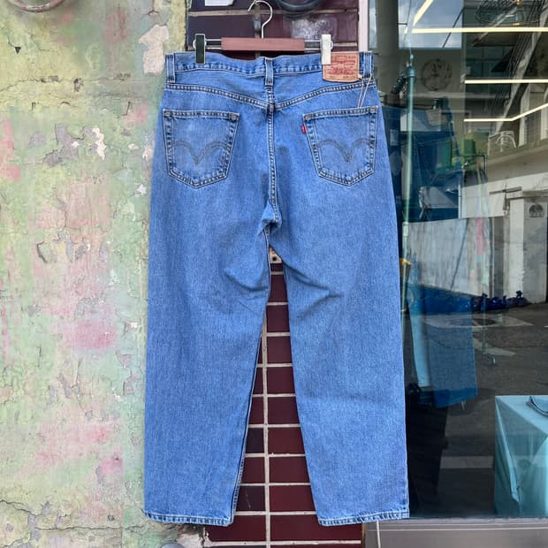 00’s 550 Vintage Levi’s