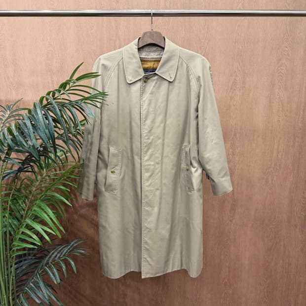 버버리 싱글 트렌치 코트 래글런 슬리브 디테일 카키 베이지