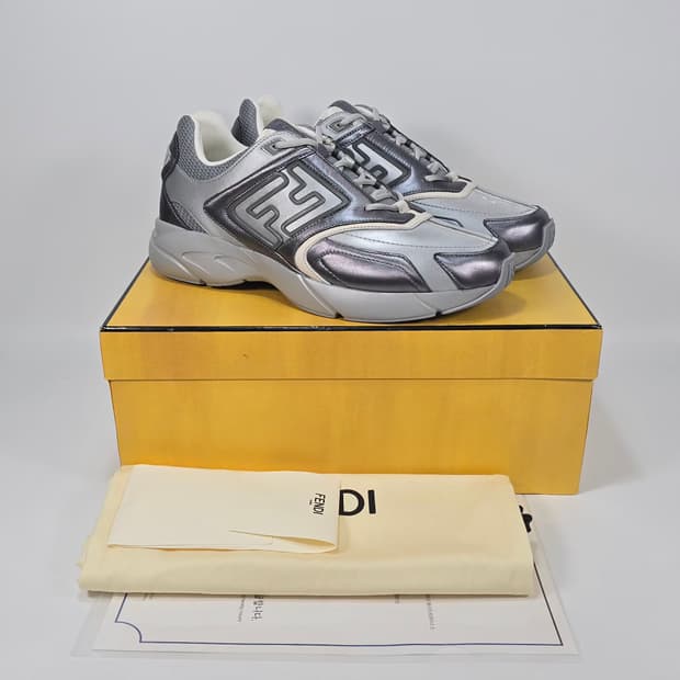 펜디 패스터 트레이너 스니커즈 ( 290 )