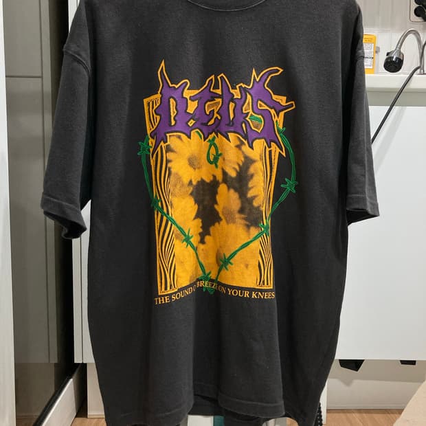 데우스 그래픽 반팔티 s