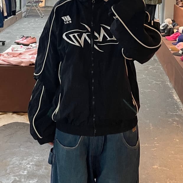 낫포너드 트라이벌 로고 나일론 레이싱자켓 H1851