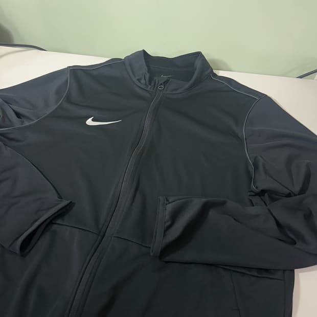 XL 나이키 블랙 스우시 DRI-FIT 폴리 트랙탑 집업져지