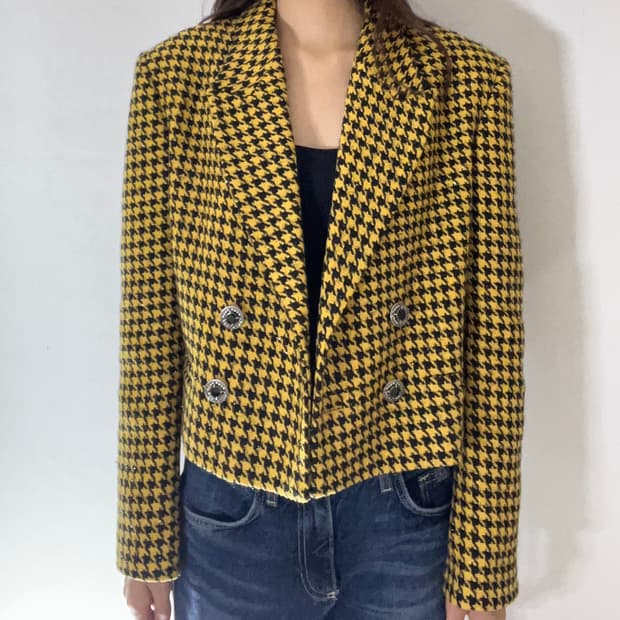 에고이스트 하운드 더블버튼 크롭자켓