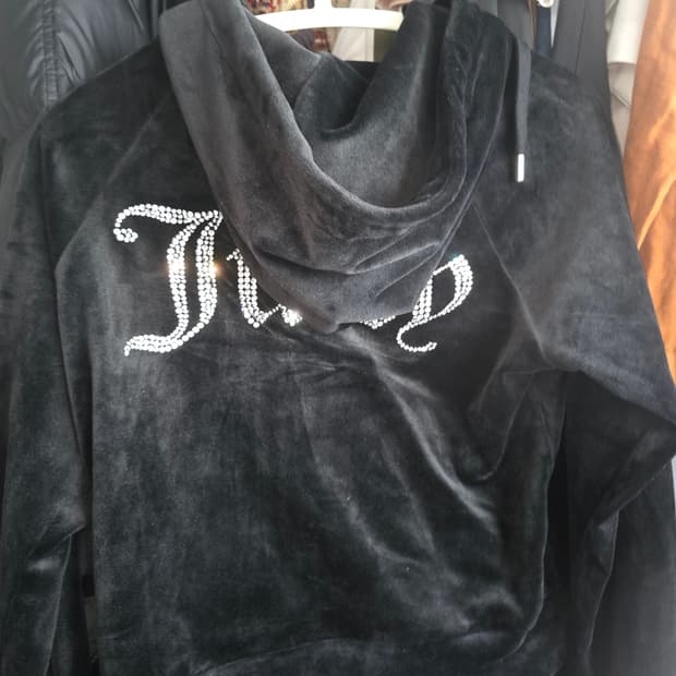 쥬시꾸뛰르 후드집업 신형 S 사이즈