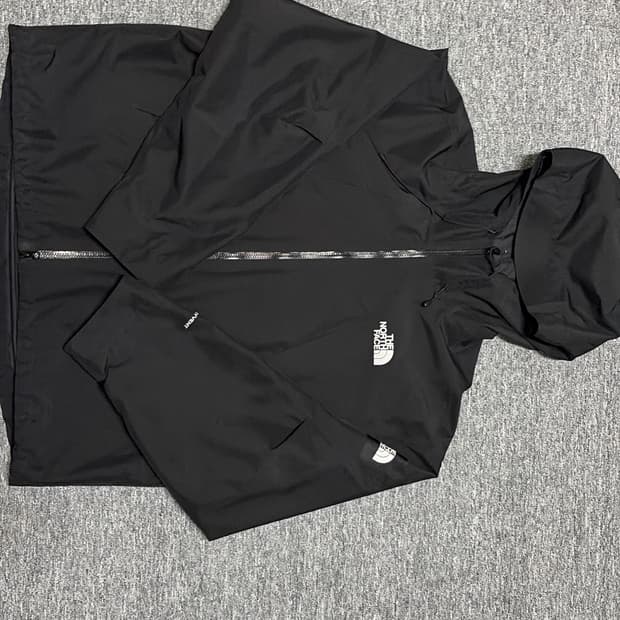 노스페이스 DRYVENT 바이든 바람막이