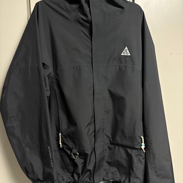 나이키 acg 바람막이