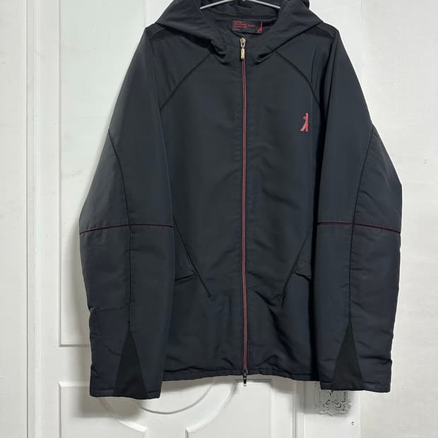 리바이스 엔지니어드 바람막이