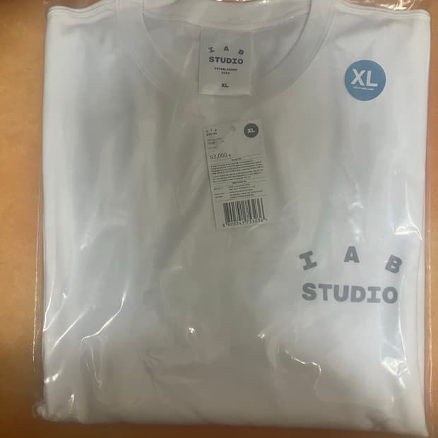 26ss 아이앱 스튜디오 롱슬리브 화이트(XL)