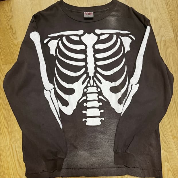 도넛리벤지 본 롱슬리브 