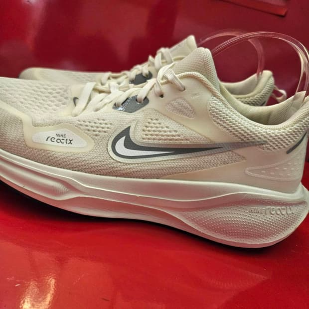 나이키(Nike) Reactx 러닝화
280 size
