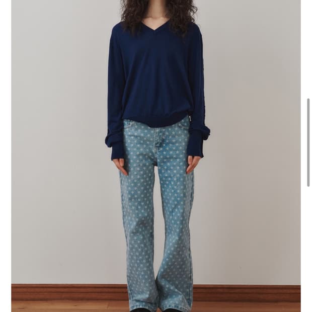 plzproject 브이넥 니트