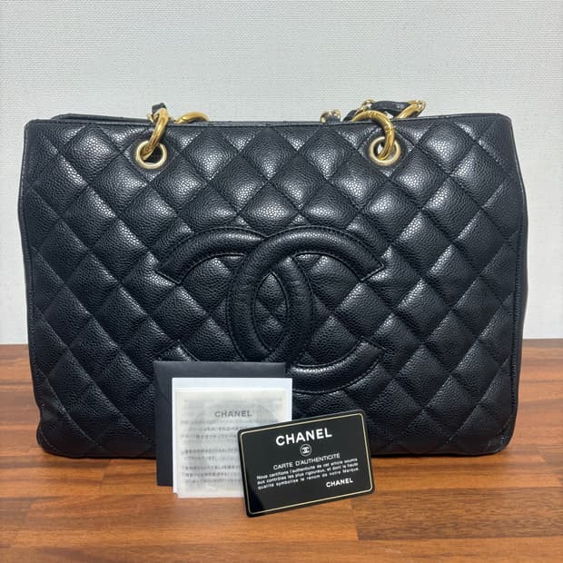 샤넬 그랜드샤핑 캐비어 골드 체인 숄더백 블랙