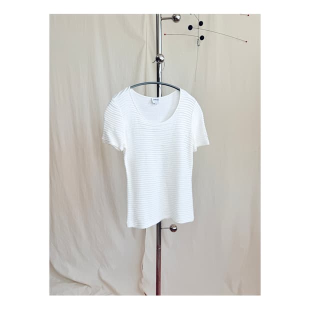 Armani Collezioni 화이트 플리츠 니트 탑