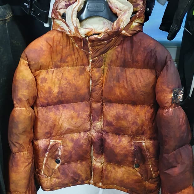 슈프림x스톤아일랜드 패딩 L