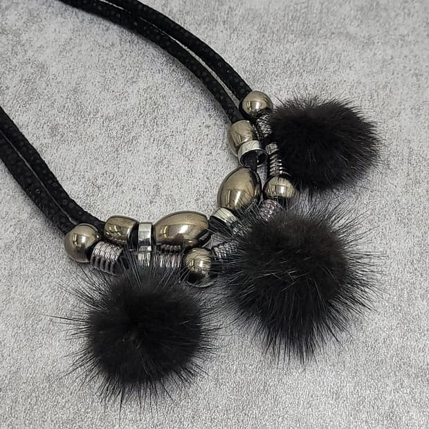 리얼밍크 빈티지목걸이
