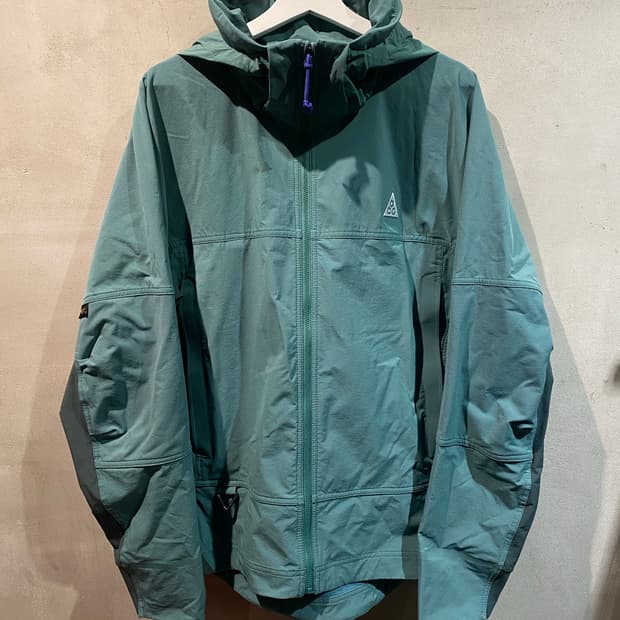 나이키 ACG 썬 페어러 자켓 그린(New)