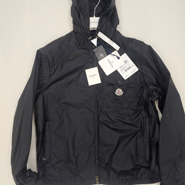 몽클레어 사마카르 바람막이 블랙 5