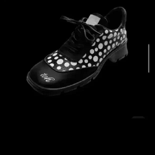 toh 003 신발 미사용 새상품 팝니다.