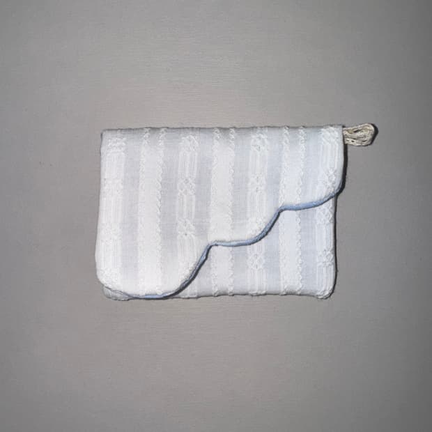 cloud angel wing card holder