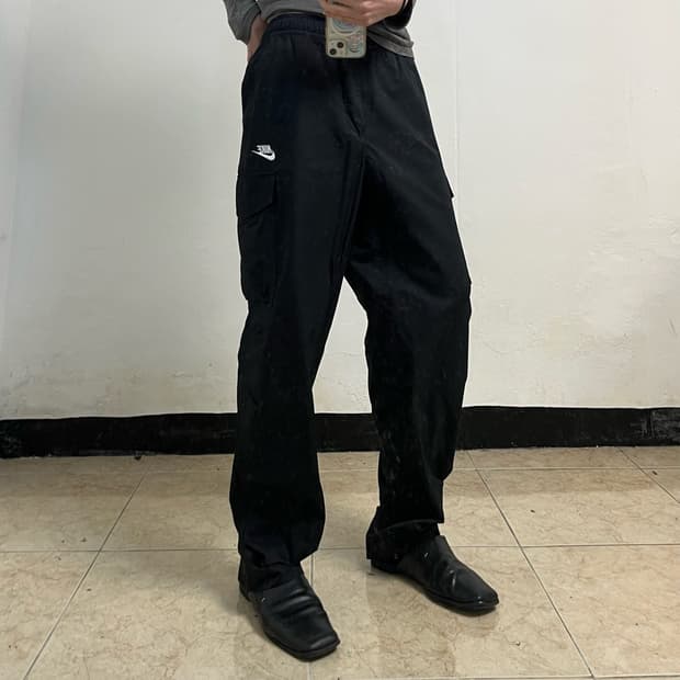 Nike woven cargo pants