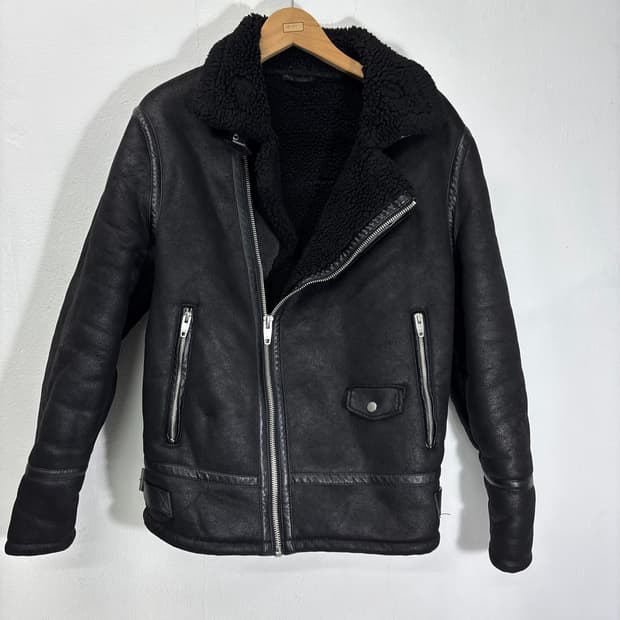 L 자라 블랙 안감양털 무스탕점퍼