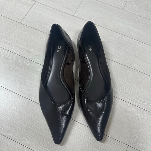 ZARA 플랫슈즈 245 새상품