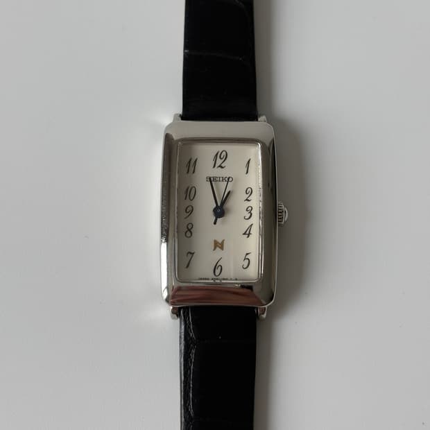 세이코 1990년대 Noie 실버 스퀘어 쿼츠 여성