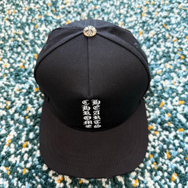 크롬하츠 버티컬 백 로고 캡 모자 블랙