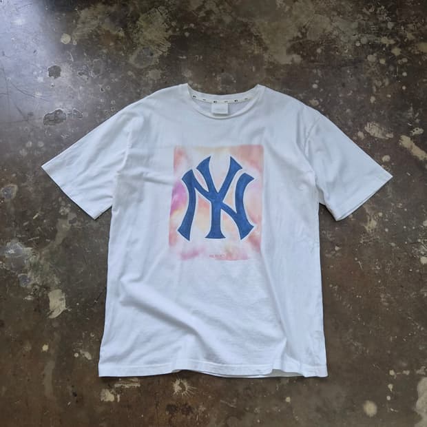 L) MLB 엠엘비 뉴욕 양키스 오버핏 반팔티 반팔티셔츠
