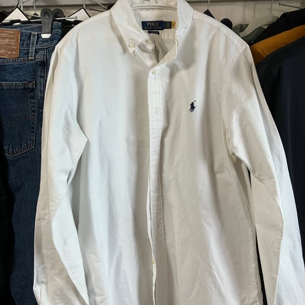 폴로 화이트 셔츠