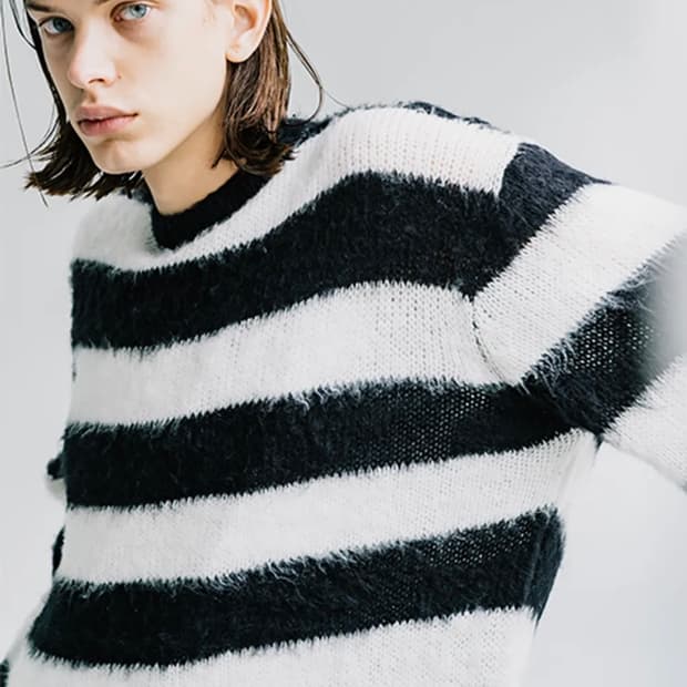 바스틱 브러쉬 스트라이프 니트