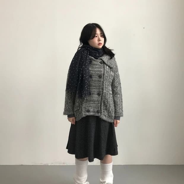 JPN Furry Rate Quilted Knit Cardigan