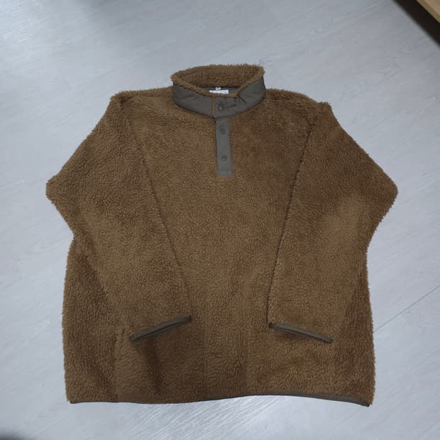 [2XL] 유니클로 화이트마운티니어링 플리스 풀오버 브라운