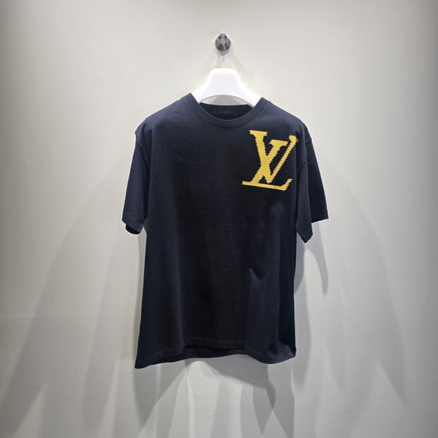 [중고/정품] 루이비통 LV 브릭 로고 반팔 티셔츠 L