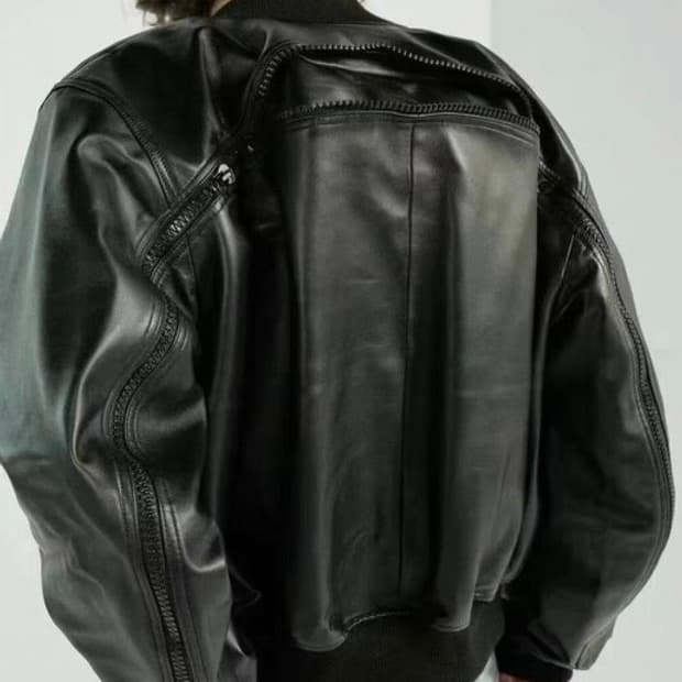 레더 백지퍼 자켓