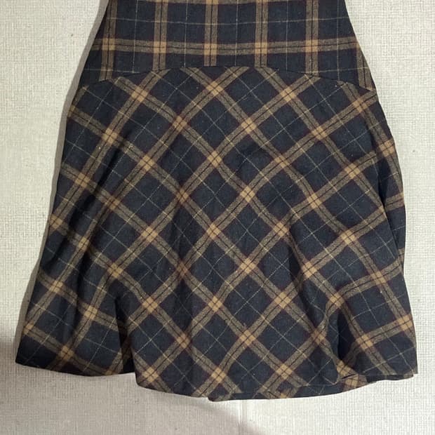 체크패턴 스커트
