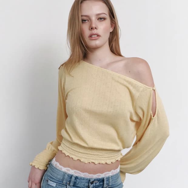 플리즈노팔로우Ian Unbal Smocked Long sleeve Top