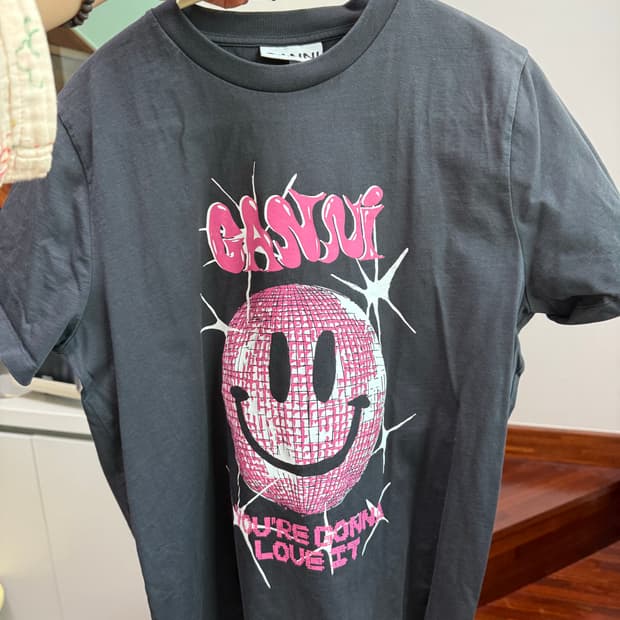 가니 스마일리 릴렉스드 티셔츠 팬텀 m