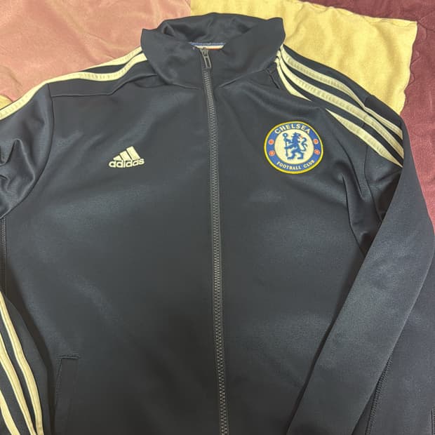 아디다스 첼시 져지 2XL 판매합니다.