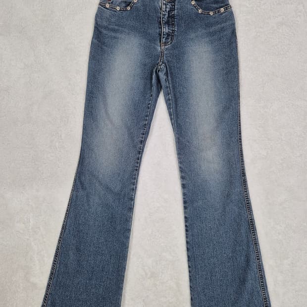 게스 부츠컷 데님