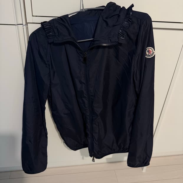 몽클레어 윈드자켓 바람막이