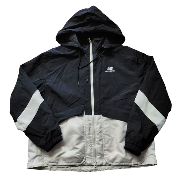 뉴발란스 바람막이