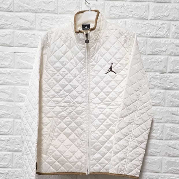 택포// 나이키 조던 퀼팅 자켓 M
