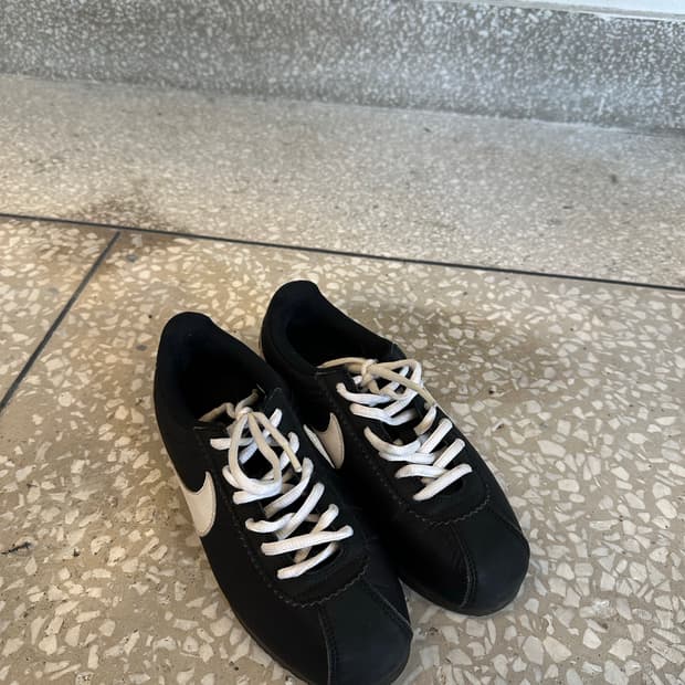 Nike shoes