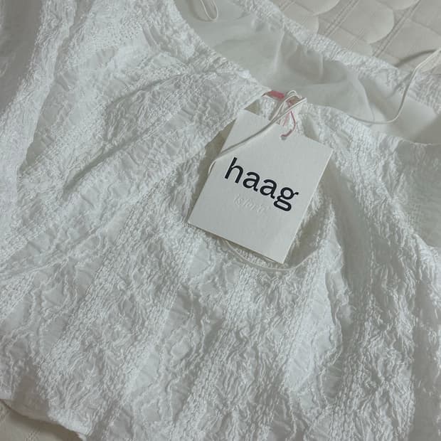 Haag 펀칭 슬리브리스 뷔스티에