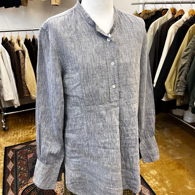 마가렛호웰 하프 버튼 린넨 셔츠