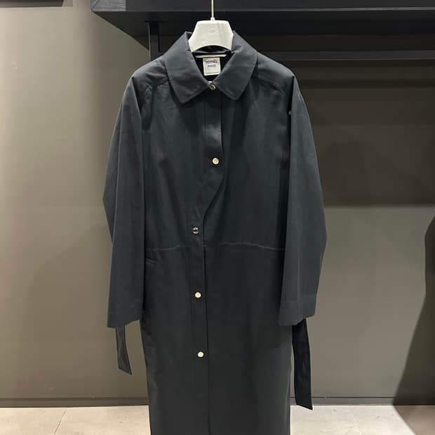 에르메스 사선 버튼 벨티드 코트