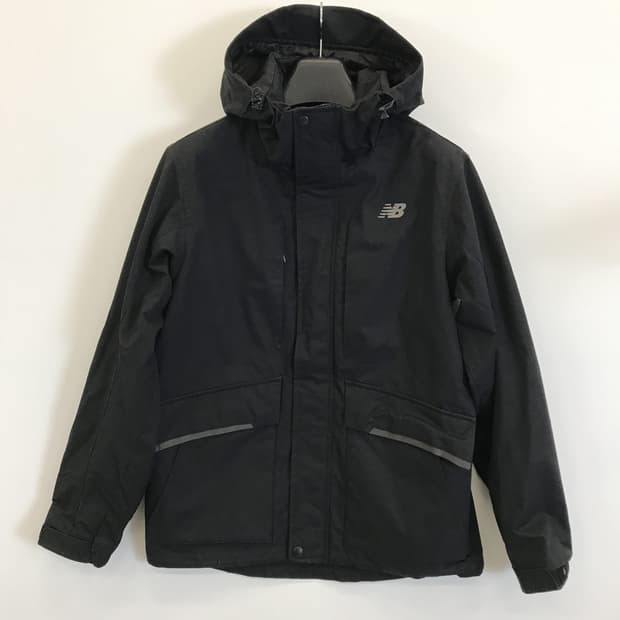 뉴발란스 에센셜 바람막이 자켓 [S]